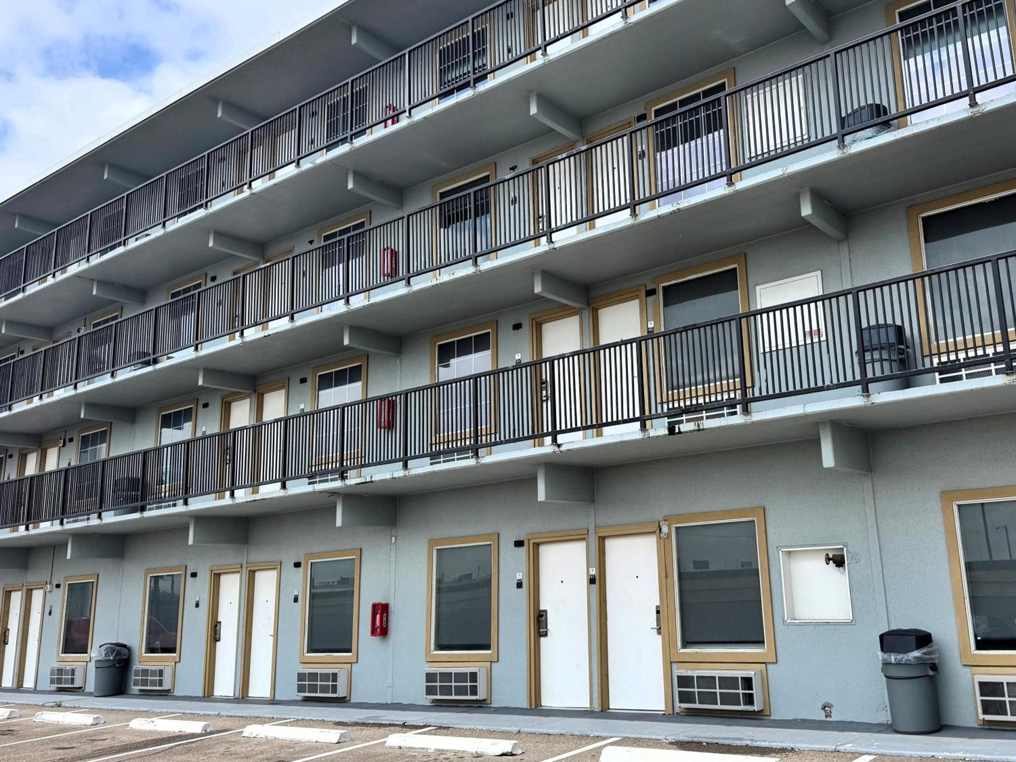 מלון Super 8 By Wyndham Corpus Christi Airport מראה חיצוני תמונה