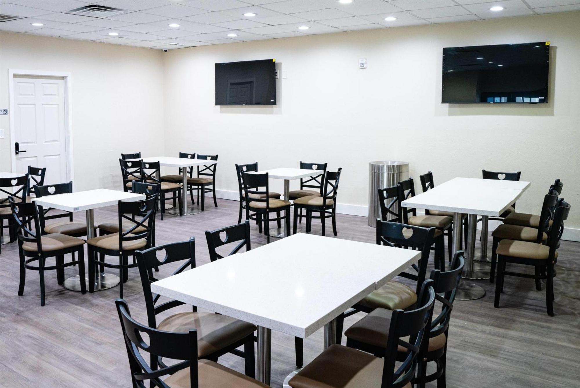 מלון Super 8 By Wyndham Corpus Christi Airport מראה חיצוני תמונה