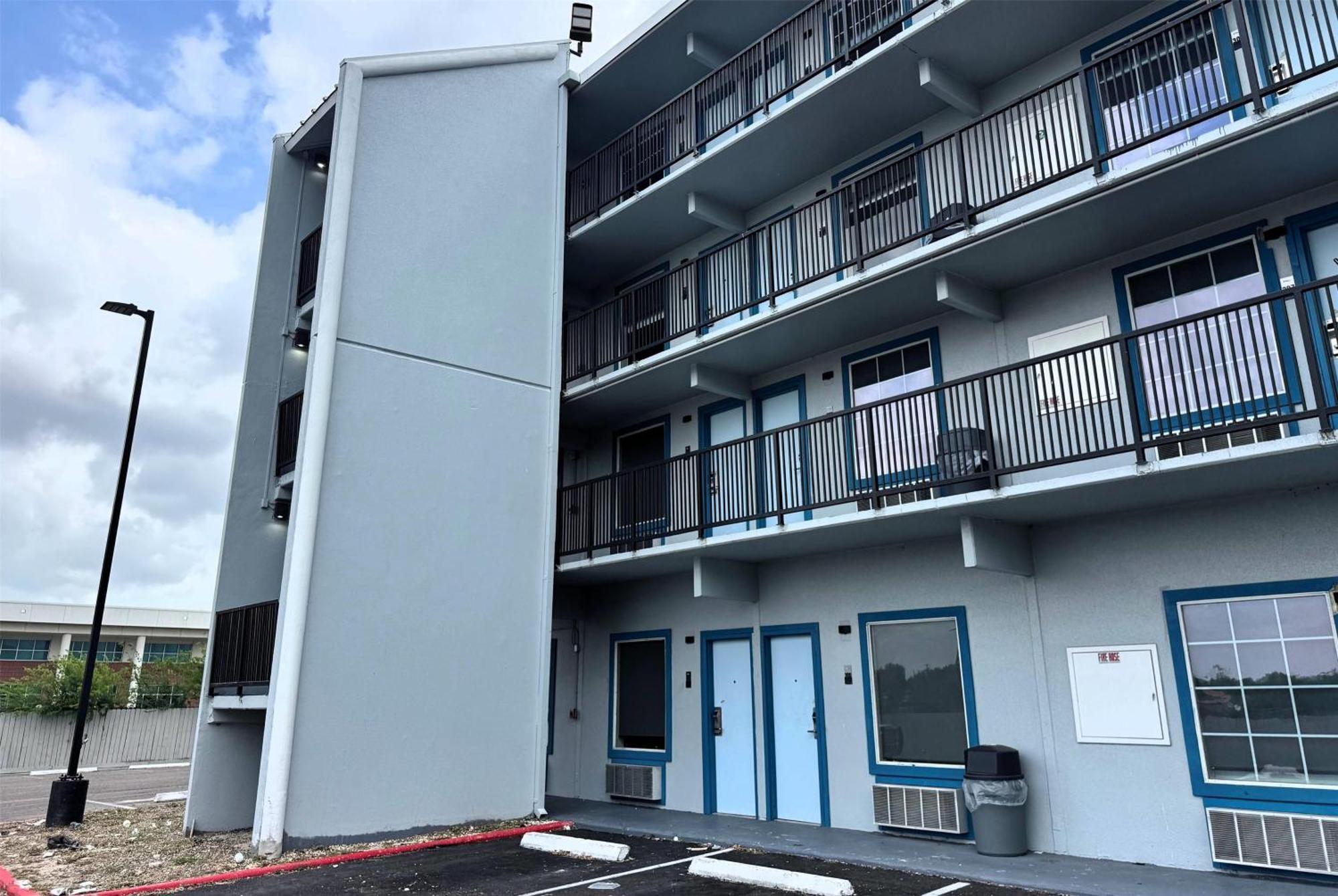 מלון Super 8 By Wyndham Corpus Christi Airport מראה חיצוני תמונה