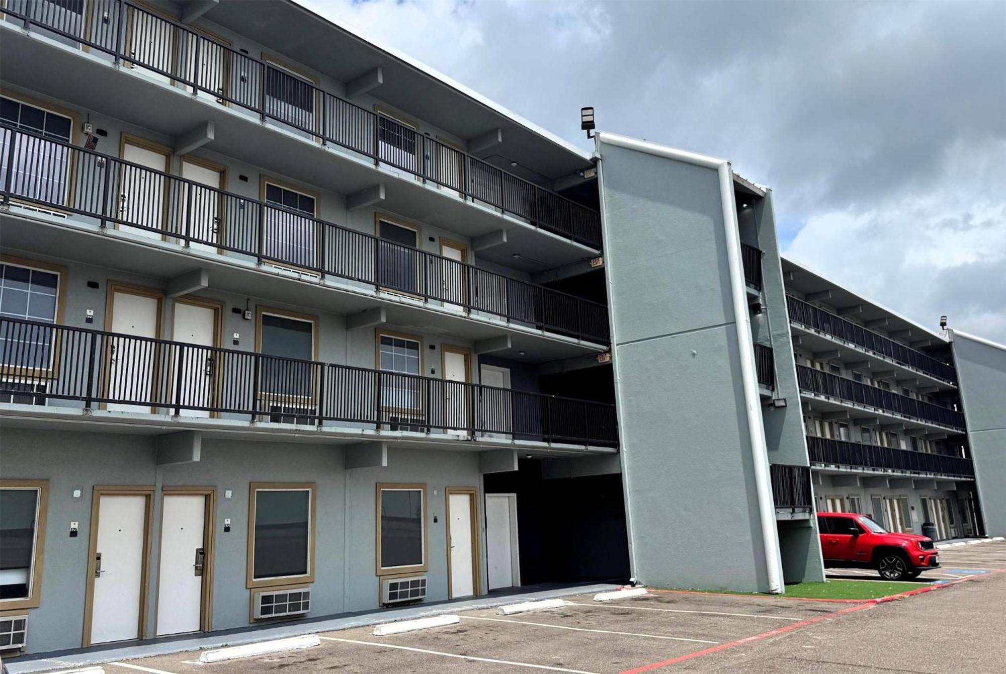 מלון Super 8 By Wyndham Corpus Christi Airport מראה חיצוני תמונה